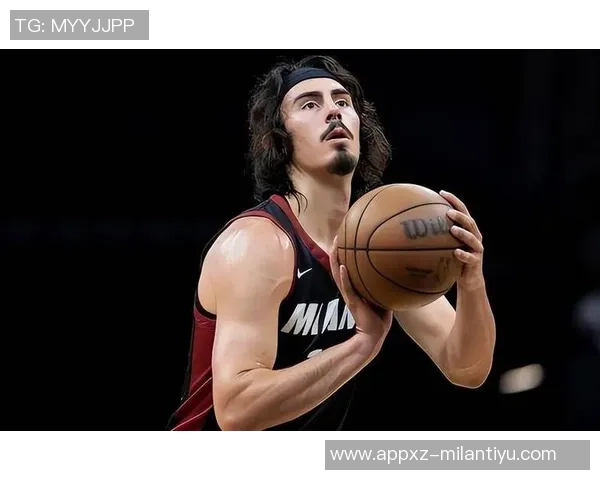 哈克斯开季表现出色场均157分7篮板期待保持健康状态